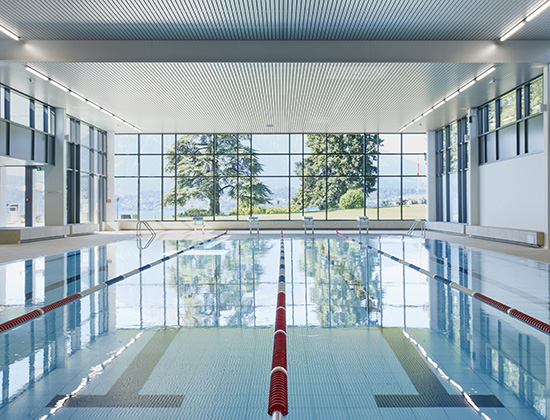 Hallen- und Freibad Oberhofen