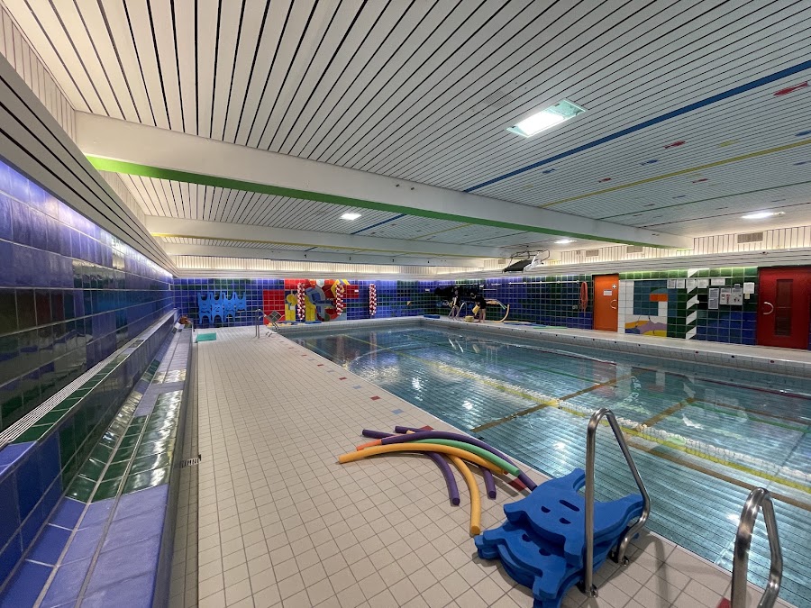 Schulschwimmanlage Riesbach
