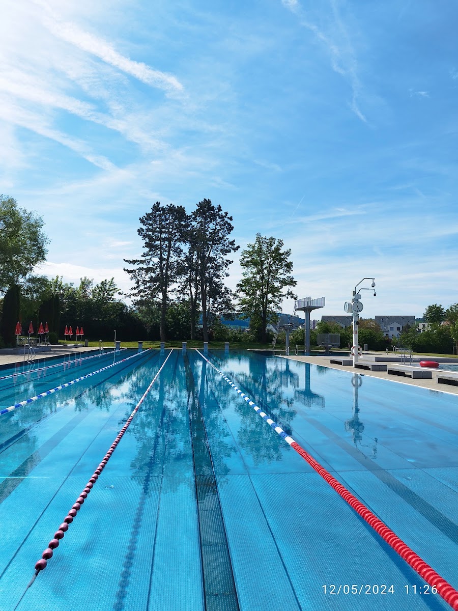 Hallen- und Freibad Embrach