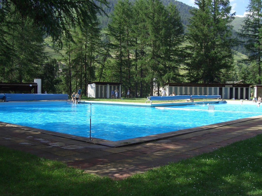 Schwimmbad Reckingen